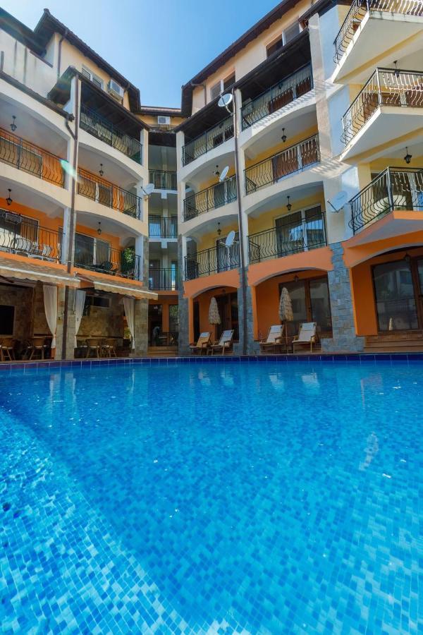 Casa Del Mar Apartments ซันนีบีช ภายนอก รูปภาพ