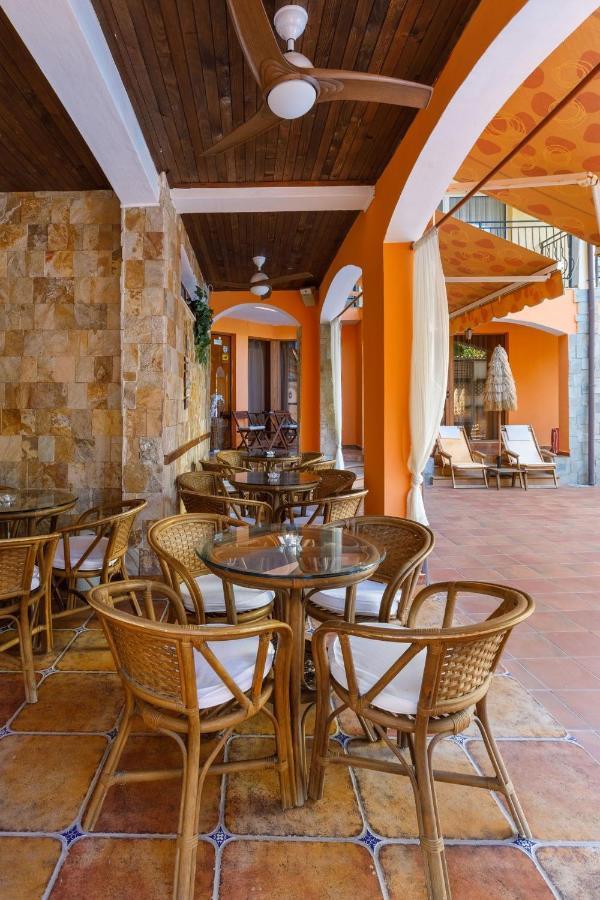 Casa Del Mar Apartments ซันนีบีช ภายนอก รูปภาพ