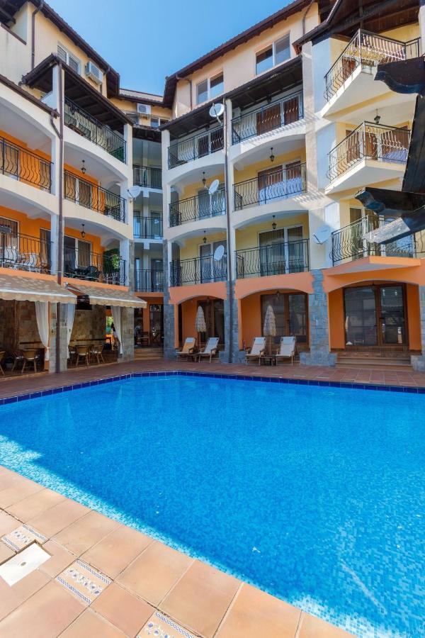 Casa Del Mar Apartments ซันนีบีช ภายนอก รูปภาพ