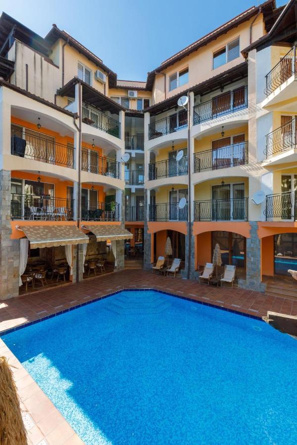 Casa Del Mar Apartments ซันนีบีช ภายนอก รูปภาพ