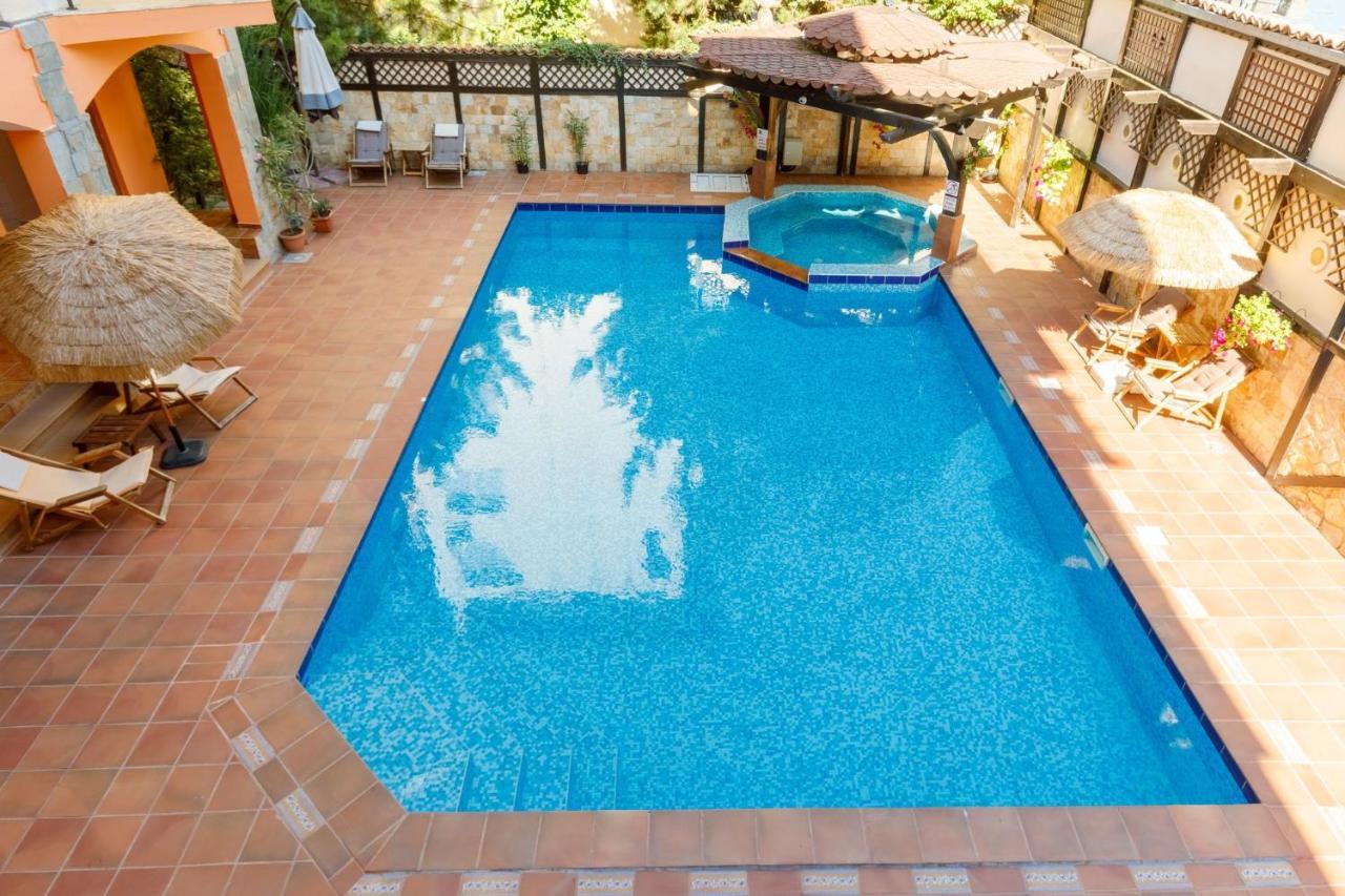 Casa Del Mar Apartments ซันนีบีช ภายนอก รูปภาพ