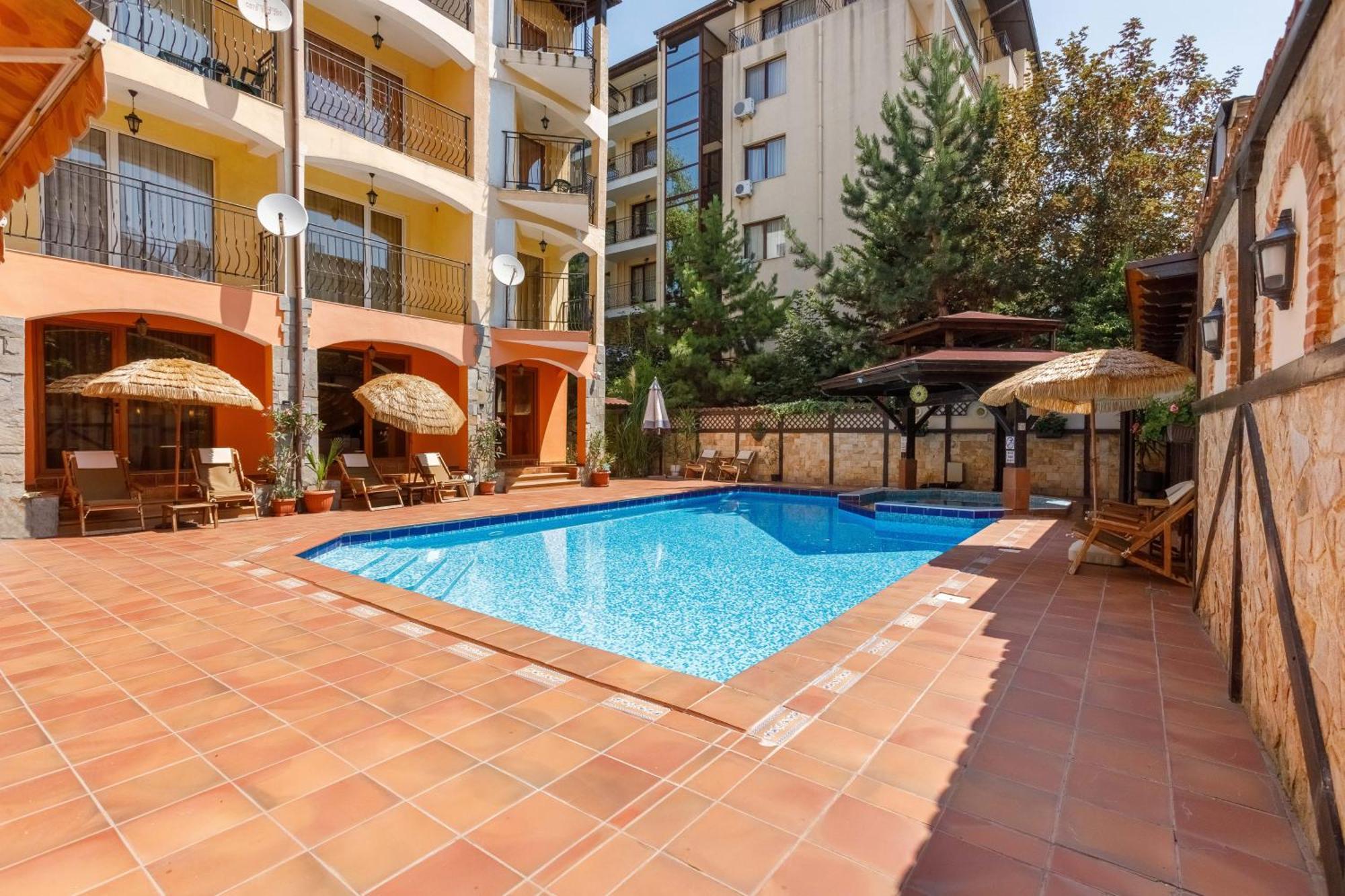 Casa Del Mar Apartments ซันนีบีช ภายนอก รูปภาพ
